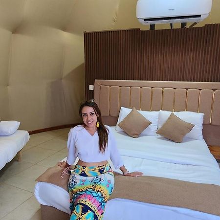 Wadi Rum Eagle Luxury Camp エクステリア 写真