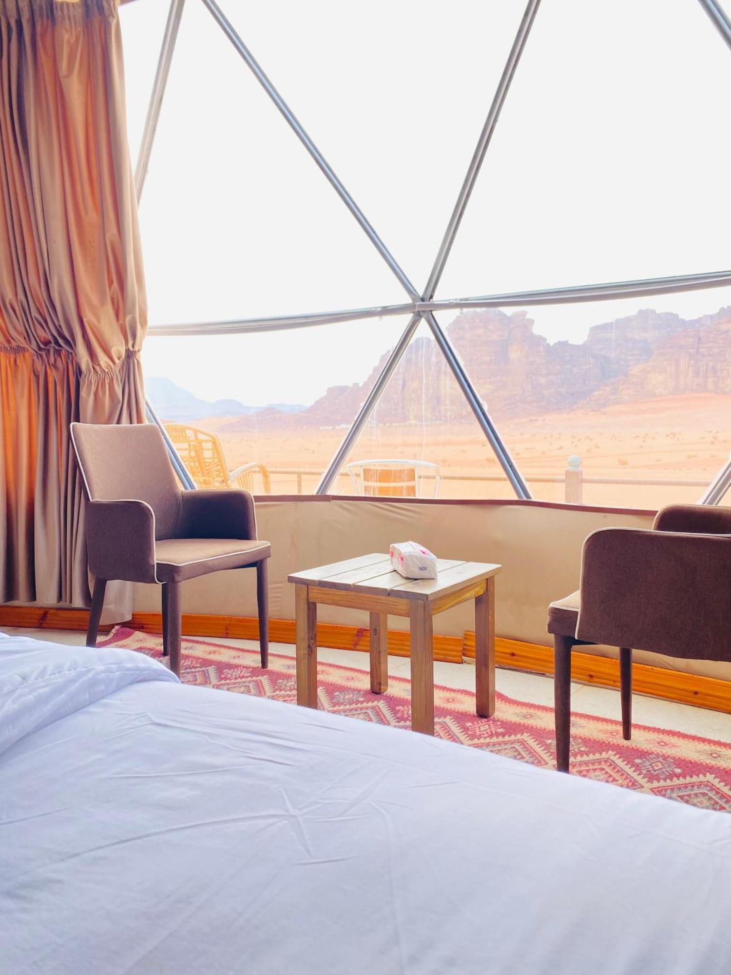 Wadi Rum Eagle Luxury Camp エクステリア 写真