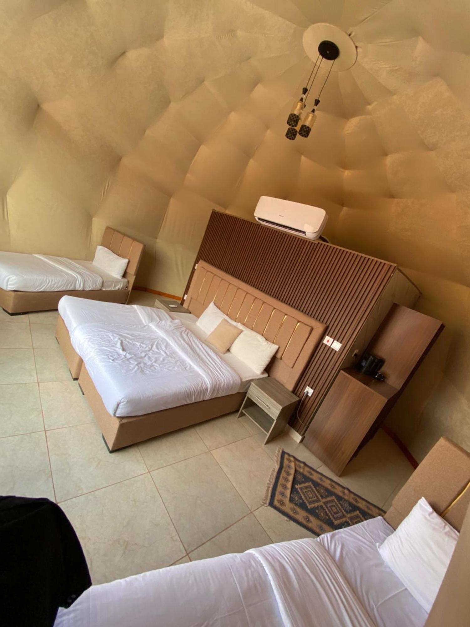 Wadi Rum Eagle Luxury Camp エクステリア 写真