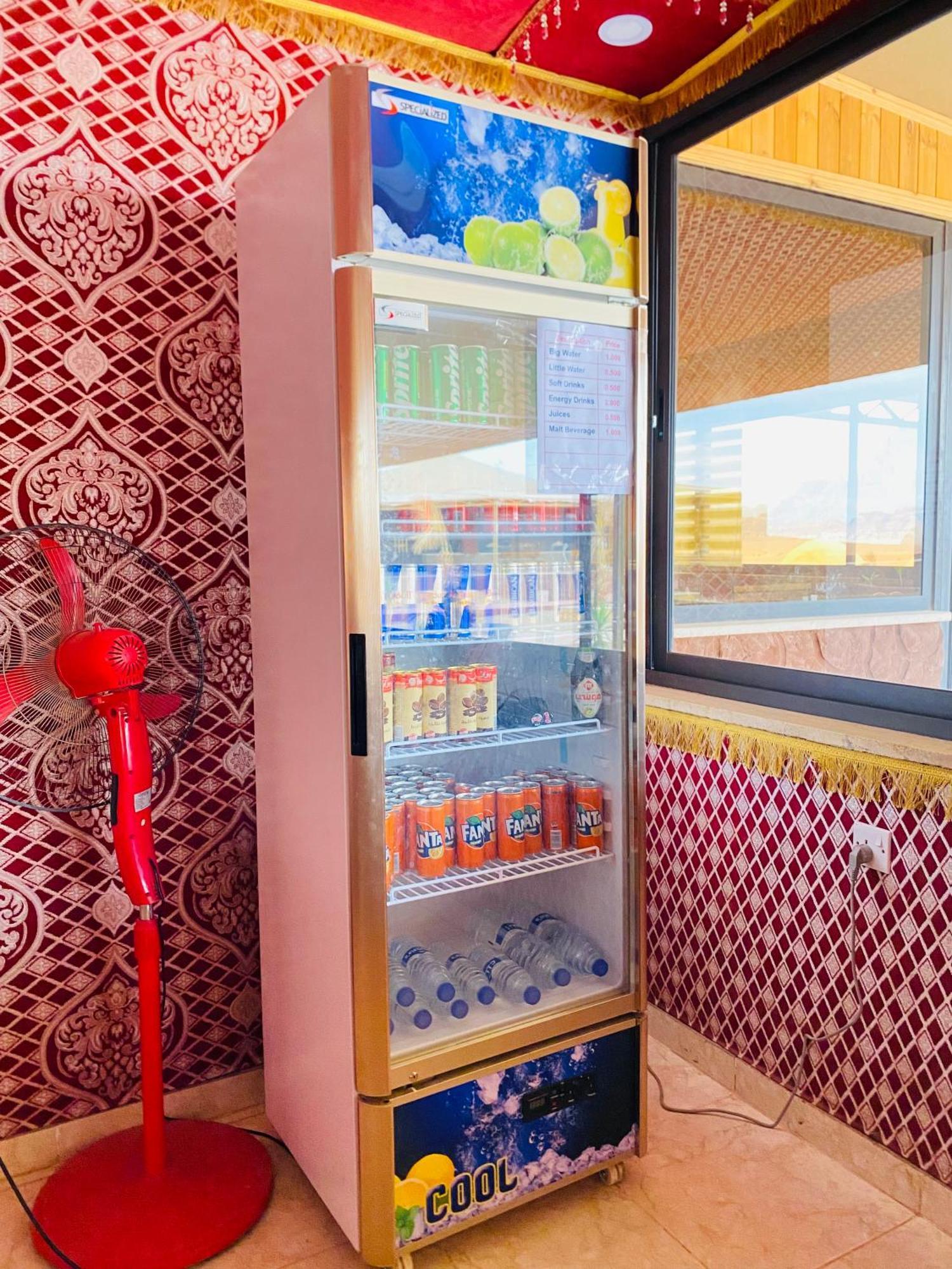 Wadi Rum Eagle Luxury Camp エクステリア 写真