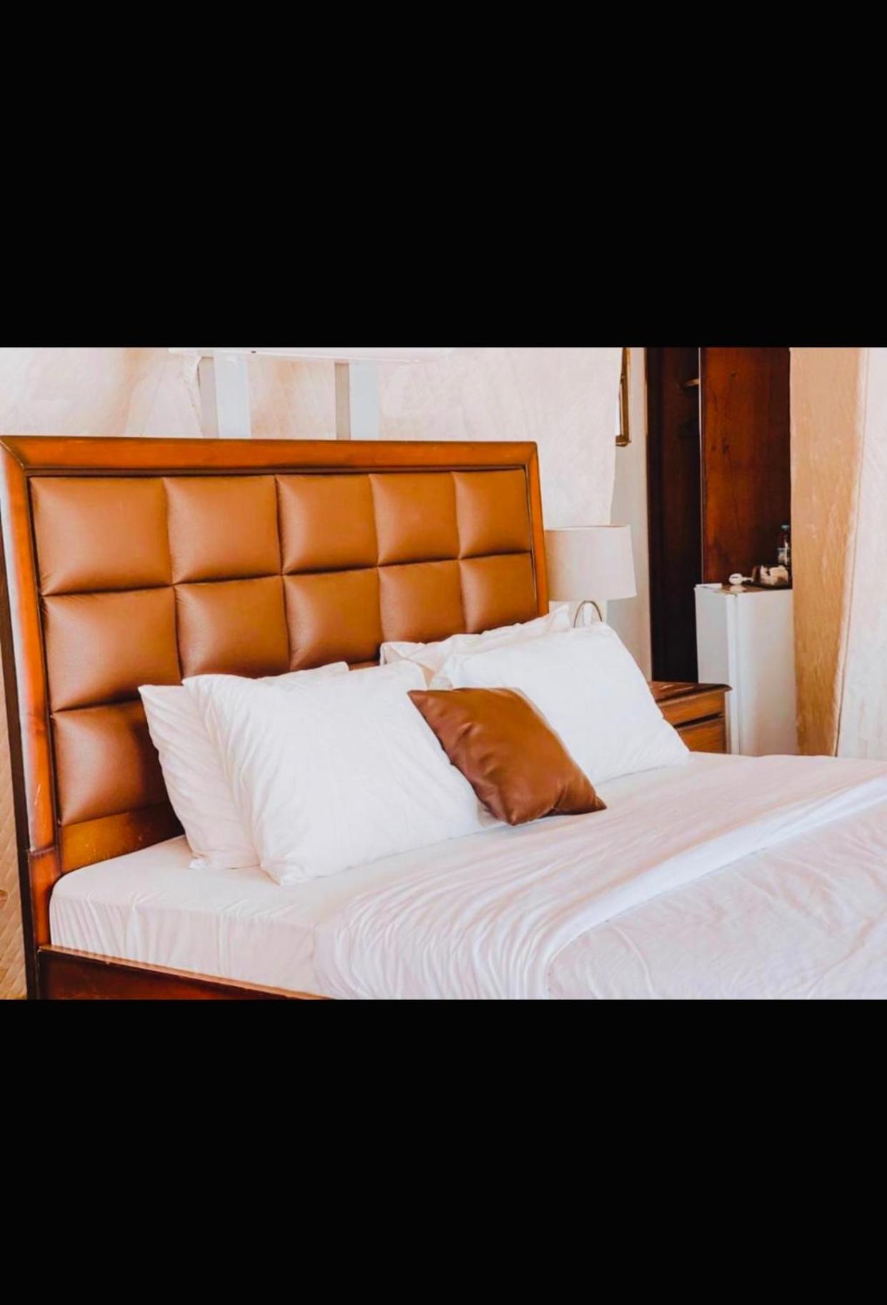 Wadi Rum Eagle Luxury Camp エクステリア 写真