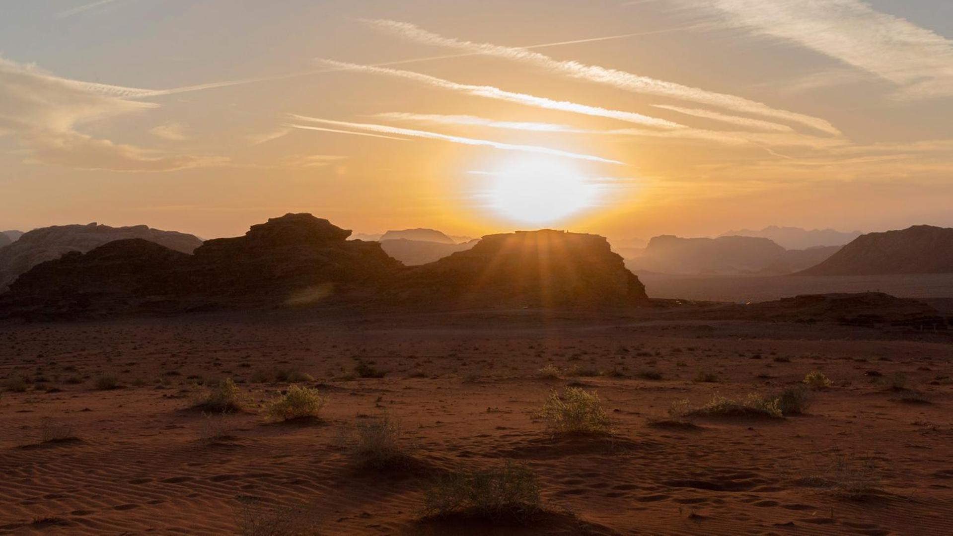 Wadi Rum Eagle Luxury Camp エクステリア 写真