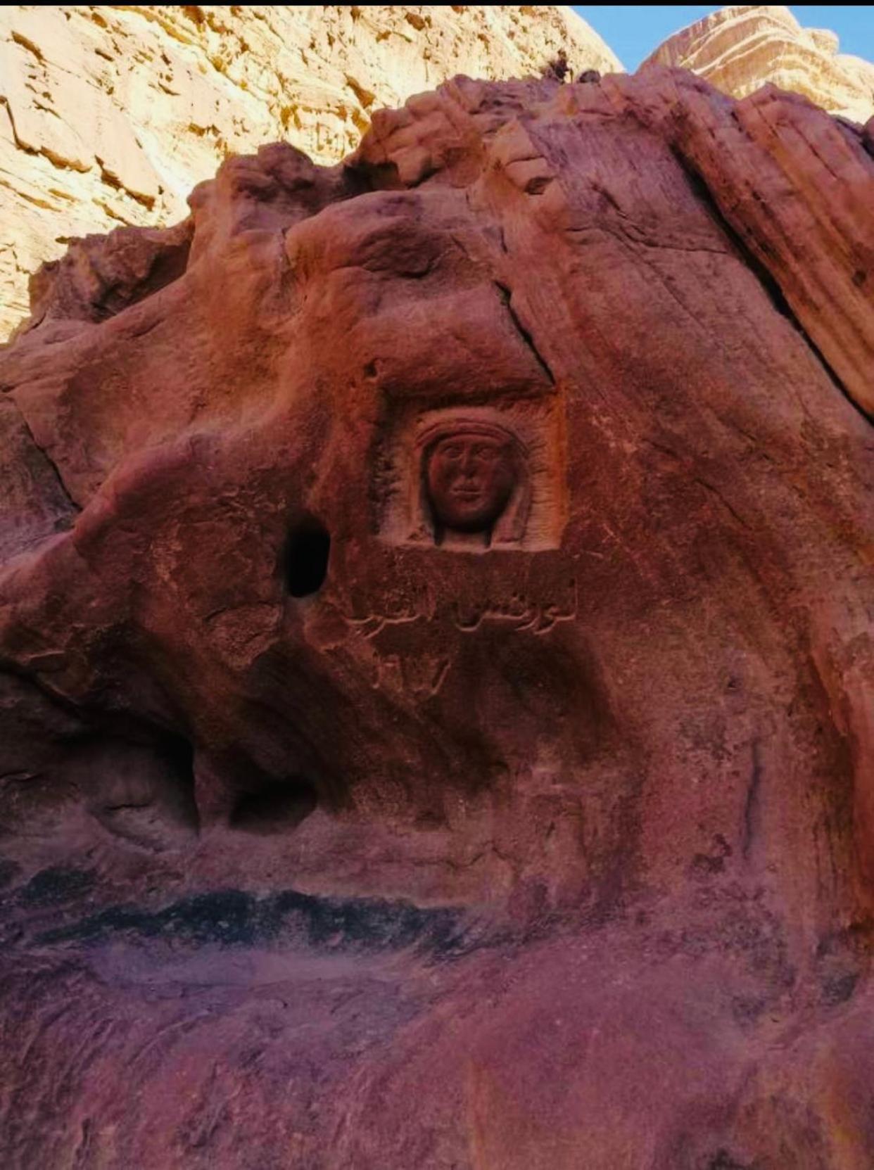 Wadi Rum Eagle Luxury Camp エクステリア 写真